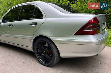 Седан Mercedes-Benz C-Class 2002 в 