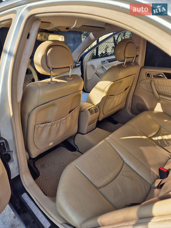 Седан Mercedes-Benz C-Class 2002 в Бориславі