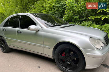 Седан Mercedes-Benz C-Class 2002 в 