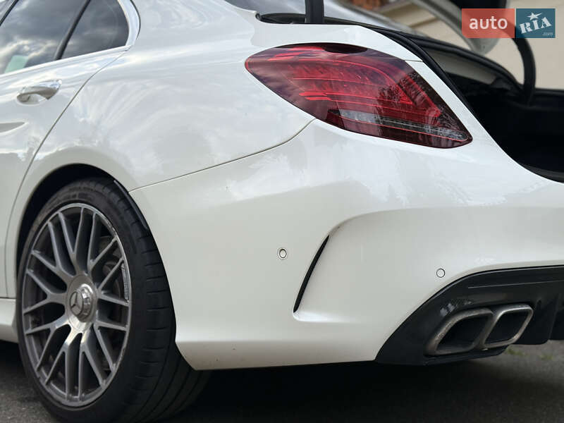 Mercedes-Benz C-Class 2019