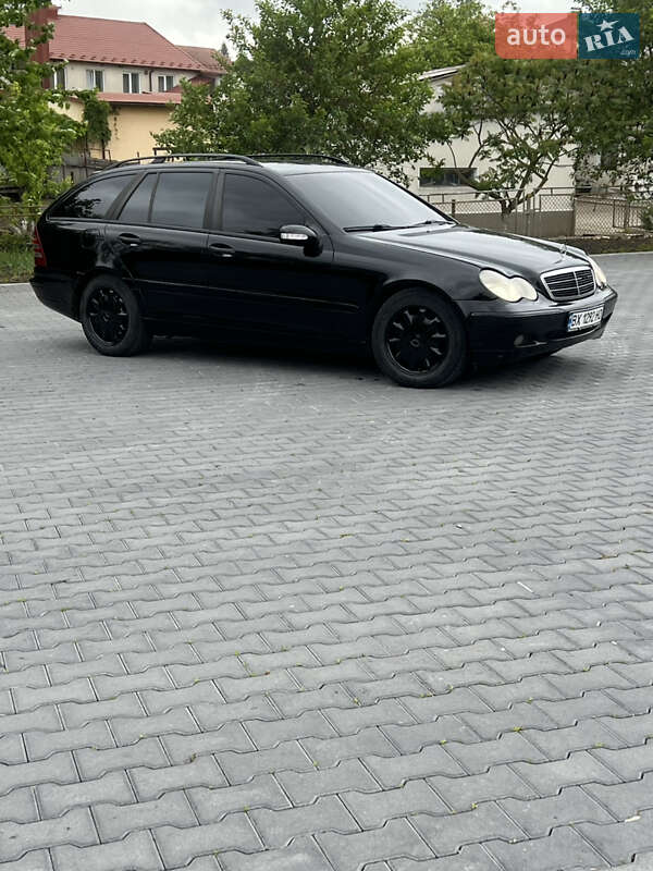 Универсал Mercedes-Benz C-Class 2002 в Зборове