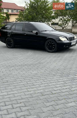 Універсал Mercedes-Benz C-Class 2002 в 
