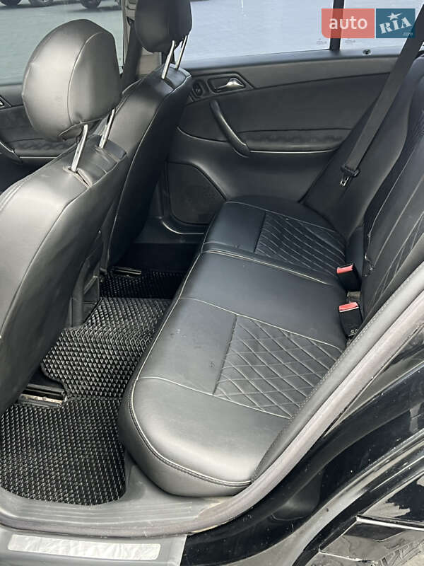 Универсал Mercedes-Benz C-Class 2002 в Зборове
