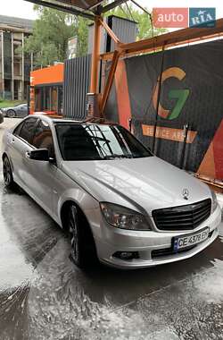 Седан Mercedes-Benz C-Class 2010 в Черновцах