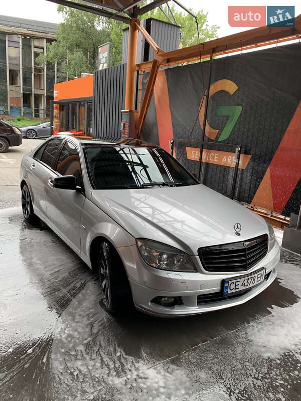 Mercedes-Benz C-Class 2010