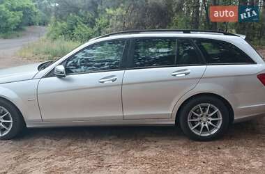 Универсал Mercedes-Benz C-Class 2011 в 