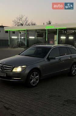 Универсал Mercedes-Benz C-Class 2011 в 