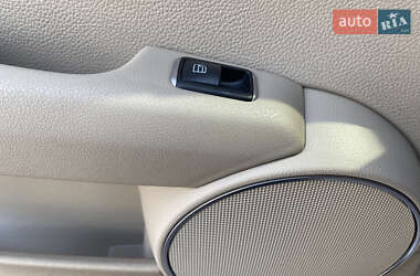 Седан Mercedes-Benz C-Class 2012 в 