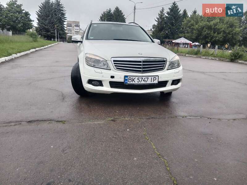 Универсал Mercedes-Benz C-Class 2010 в Ровно