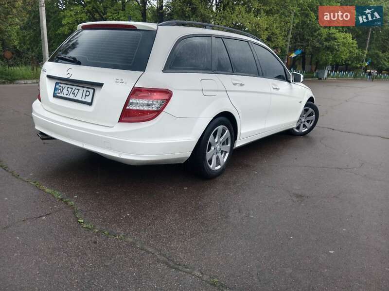 Универсал Mercedes-Benz C-Class 2010 в Ровно