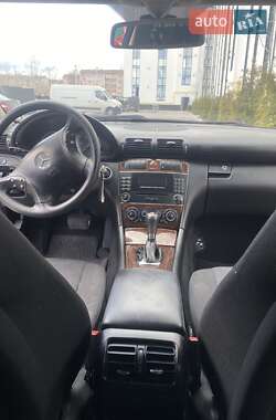 Седан Mercedes-Benz C-Class 2006 в 
