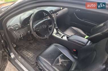 Купе Mercedes-Benz C-Class 2002 в 