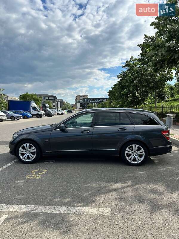 Универсал Mercedes-Benz C-Class 2010 в Черновцах фото 7 Универсал Mercedes-Benz C-Class 2010 в Черновцах