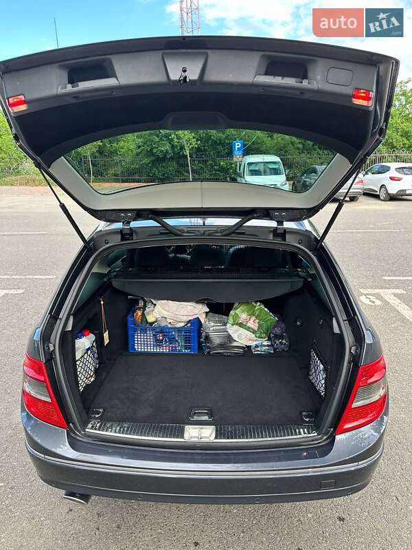 Универсал Mercedes-Benz C-Class 2010 в Черновцах фото 15 Универсал Mercedes-Benz C-Class 2010 в Черновцах