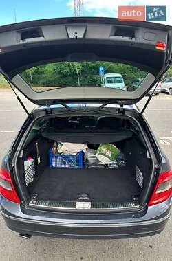 Универсал Mercedes-Benz C-Class 2010 в 