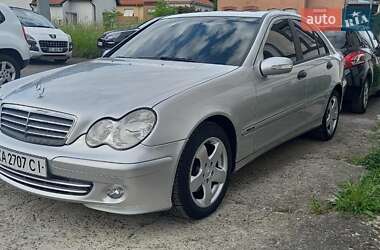 Седан Mercedes-Benz C-Class 2004 в Киеве