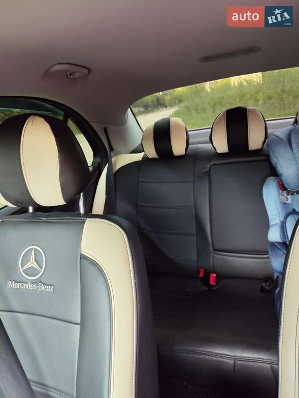 Седан Mercedes-Benz C-Class 2004 в Верховине