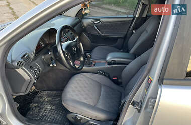 Универсал Mercedes-Benz C-Class 2003 в 