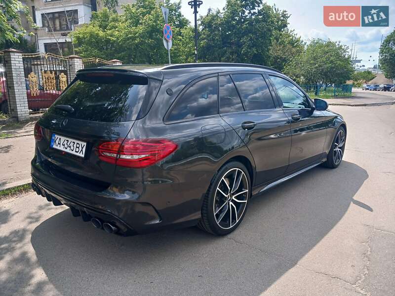 Универсал Mercedes-Benz C-Class 2019 в Киеве