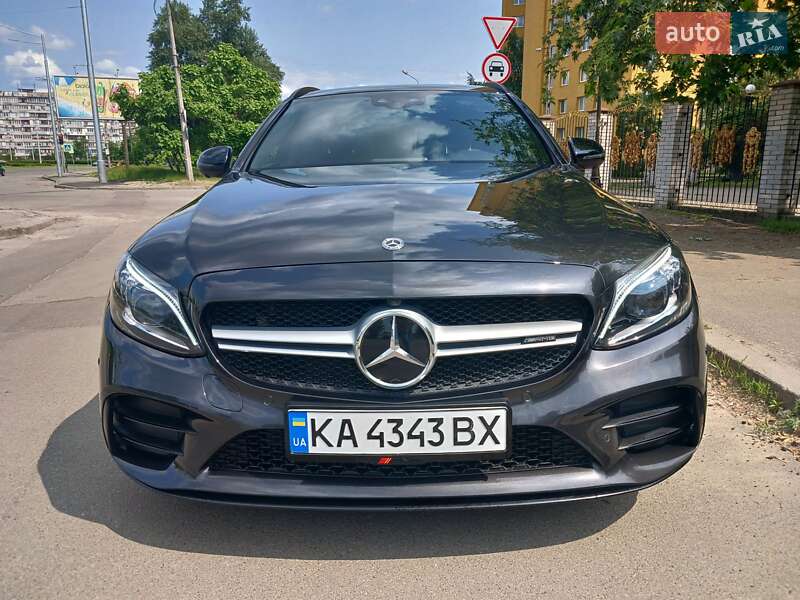 Универсал Mercedes-Benz C-Class 2019 в Киеве