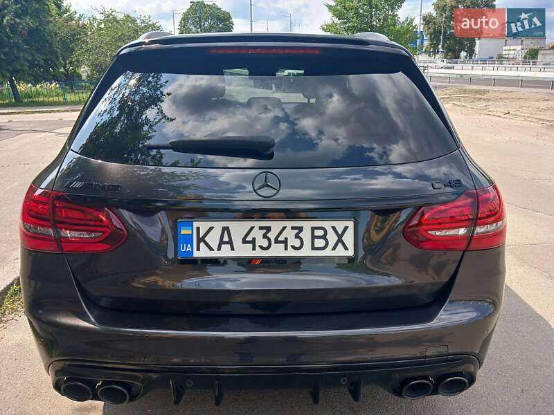 Универсал Mercedes-Benz C-Class 2019 в Киеве