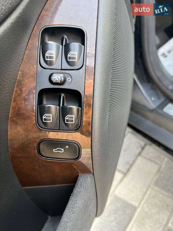 Седан Mercedes-Benz C-Class 2003 в Лубнах