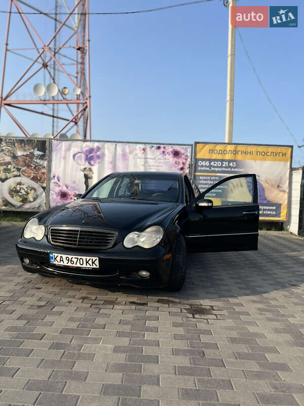 Седан Mercedes-Benz C-Class 2003 в Лубнах
