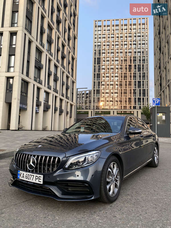 Mercedes-Benz C-Class 2015