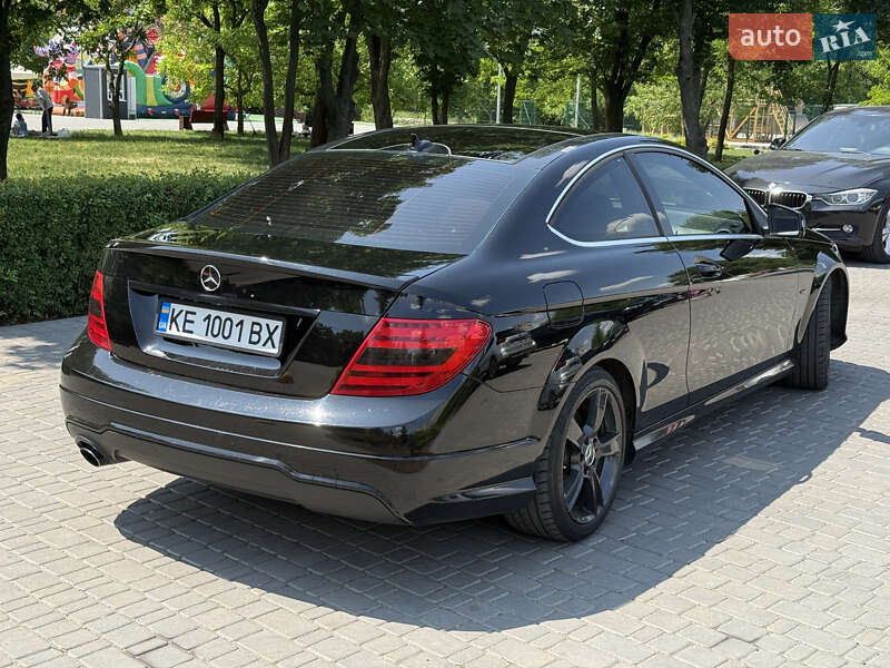 Купе Mercedes-Benz C-Class 2012 в Каменском