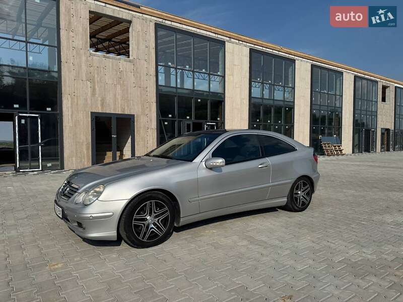 Купе Mercedes-Benz C-Class 2003 в Тернополе