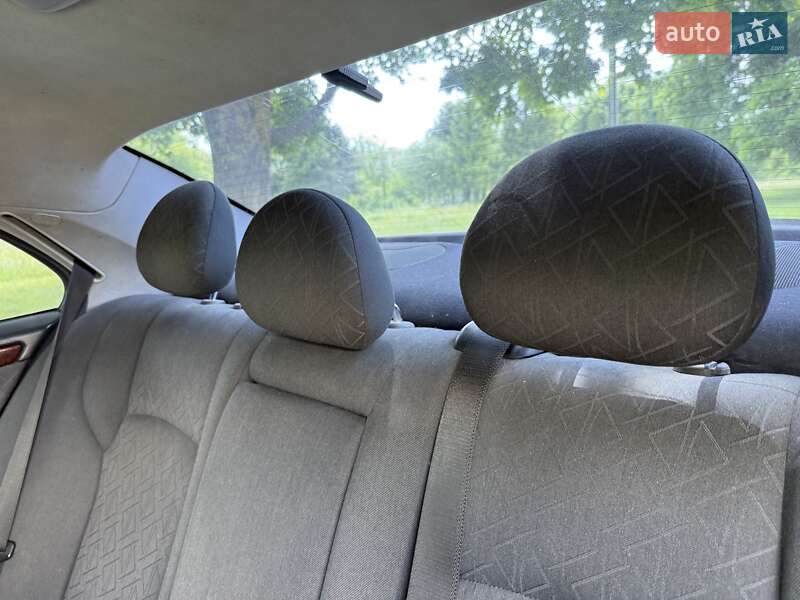 Седан Mercedes-Benz C-Class 2000 в Ровно