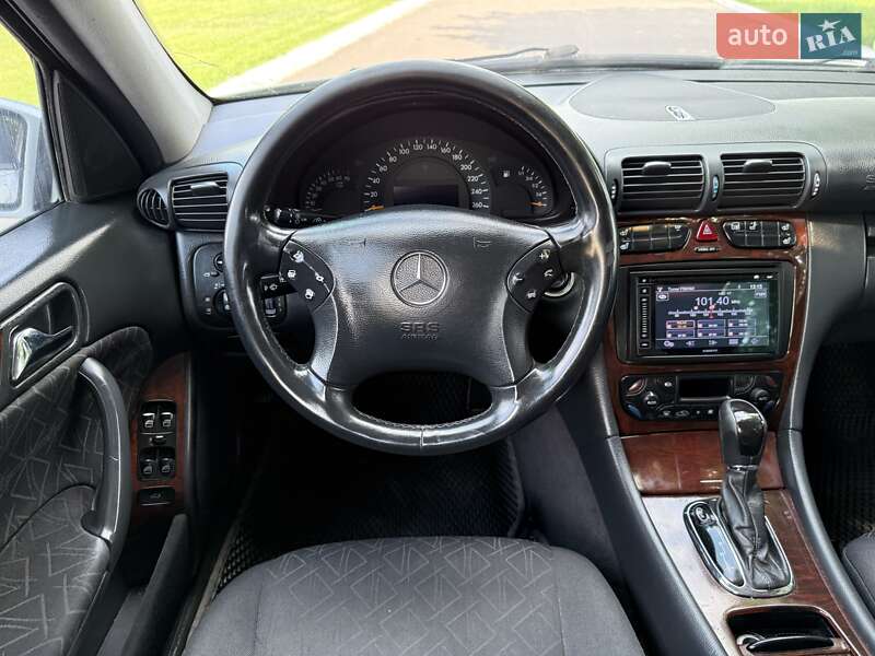 Седан Mercedes-Benz C-Class 2000 в Ровно