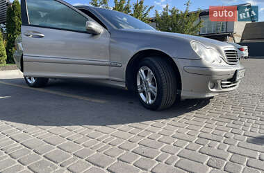 Седан Mercedes-Benz C-Class 2006 в 