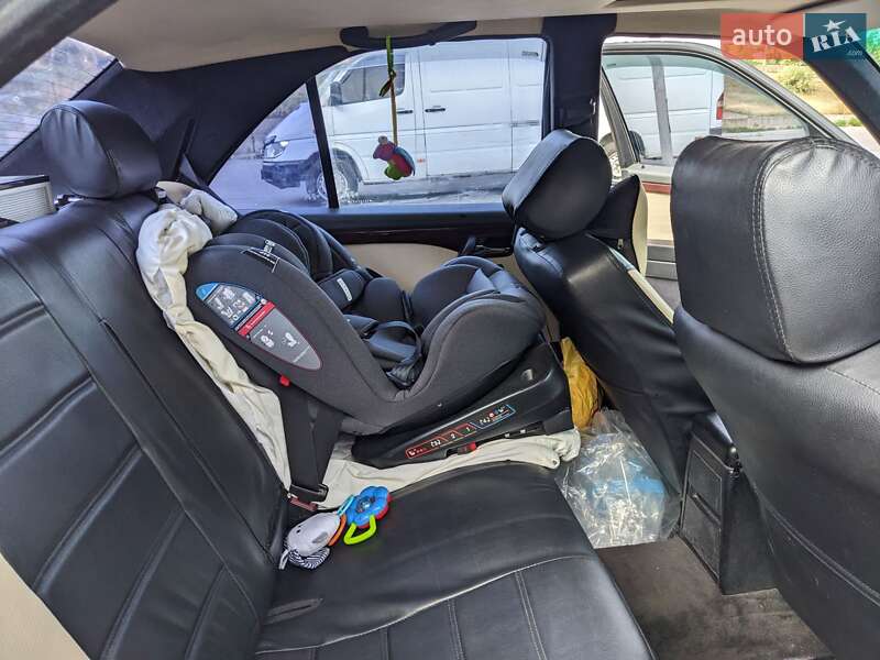 Седан Mercedes-Benz C-Class 1994 в Запоріжжі
