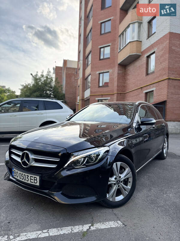 Універсал Mercedes-Benz C-Class 2014 в 