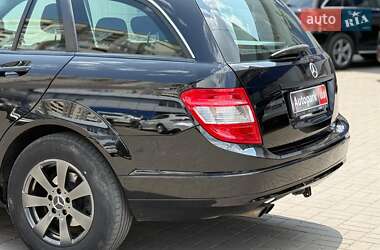 Универсал Mercedes-Benz C-Class 2009 в 