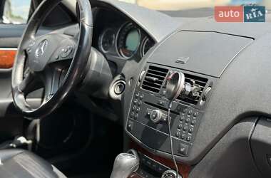 Универсал Mercedes-Benz C-Class 2009 в 