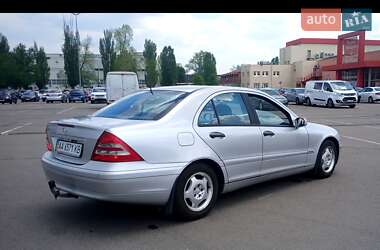 Седан Mercedes-Benz C-Class 2001 в 