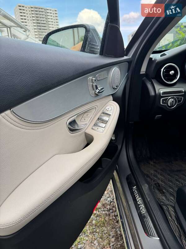 Седан Mercedes-Benz C-Class 2015 в Киеве