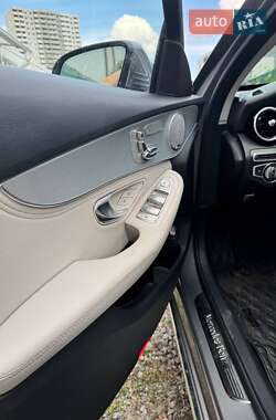 Седан Mercedes-Benz C-Class 2015 в 