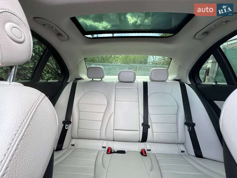 Седан Mercedes-Benz C-Class 2015 в Киеве