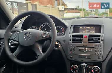 Седан Mercedes-Benz C-Class 2010 в 