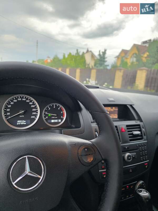 Седан Mercedes-Benz C-Class 2010 в Вінниці