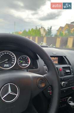 Седан Mercedes-Benz C-Class 2010 в 