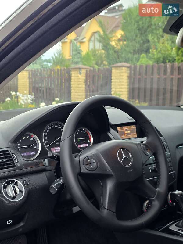 Седан Mercedes-Benz C-Class 2010 в Вінниці