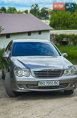 Седан Mercedes-Benz C-Class 2004 в 