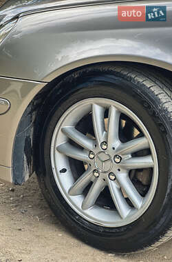 Седан Mercedes-Benz C-Class 2004 в 