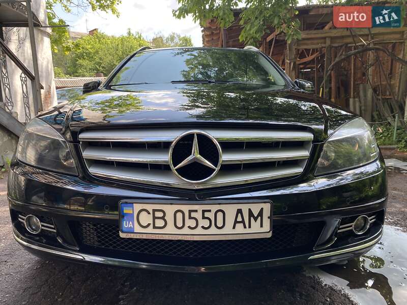 Універсал Mercedes-Benz C-Class 2009 в Чернігові