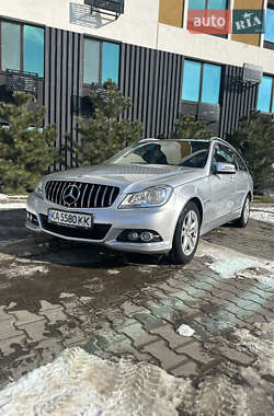 Універсал Mercedes-Benz C-Class 2011 в 