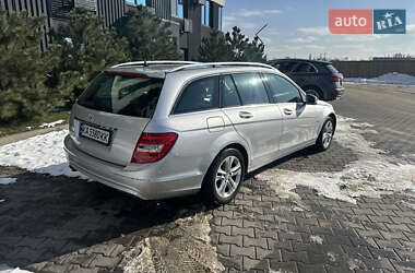 Універсал Mercedes-Benz C-Class 2011 в 
